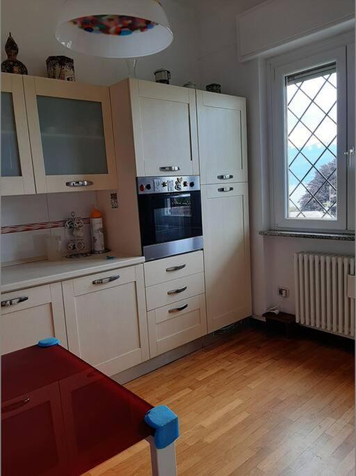 La Finestra Sul Lago - In Villa Con Vista E Posto Auto Coperto Stresa Kültér fotó