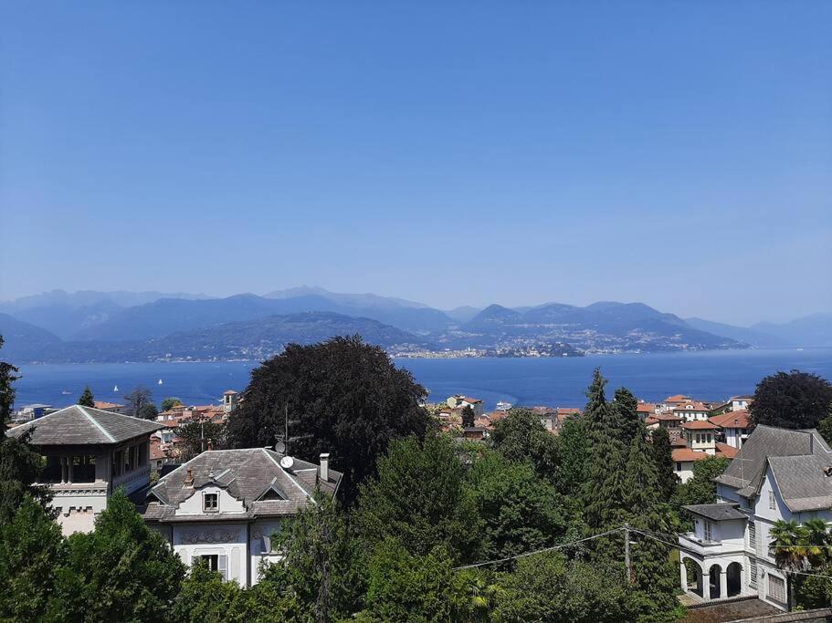 La Finestra Sul Lago - In Villa Con Vista E Posto Auto Coperto Stresa Kültér fotó